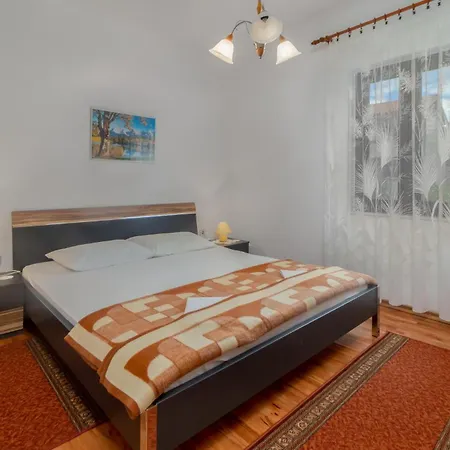 Apartment Awesome In *